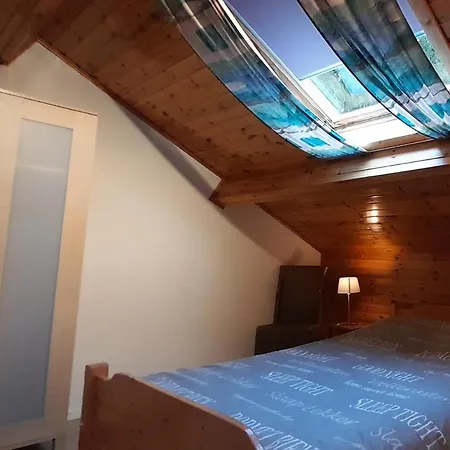 Canadian E-Bike, Bedroom Frühstückspension
